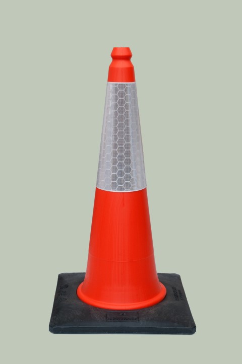 Cône 75cm deux pièces, LOURD, PE ORANGE. Base PVC flexible 41x41cm